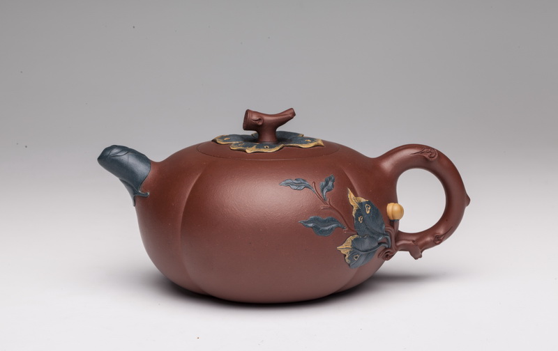 读壶——写在《宜兴大师紫砂作品展》开幕之际