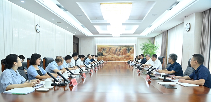 全国工商联与财政部举行工作座谈
